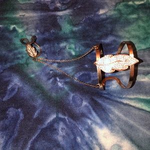 I am selling a bracelet into a ring